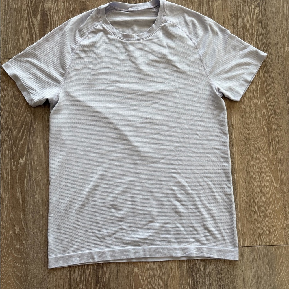 Lululemon metal vent tee